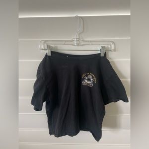 Basic Black crop tee